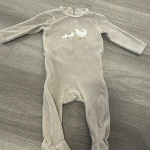 Elys and co grey velour footie with duck designs size 3 months